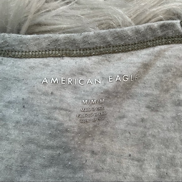 American Eagle T-Shirt - Picture 3 of 4